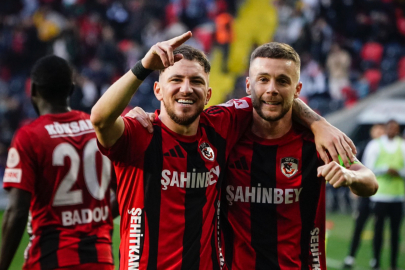 Gaziantep FK kazanıyor 3-0