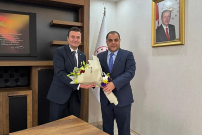 Gençlikspor'da devir teslim töreni