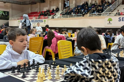 25 Aralık Satranç Turnuvası’na kaç sporcu katıldı?