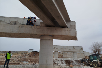 Altıntaş Köprüsü yeniden yapılıyor