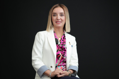 Aslı Emektar’dan Duygu Yüklü Yeni Yıl Mesajı