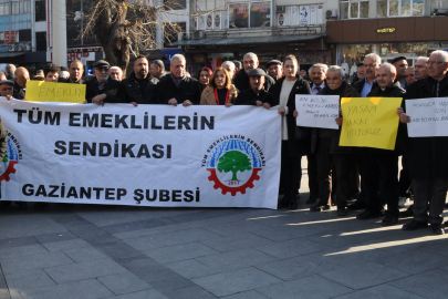 TÜM EMEKLİLER SENDİKASI YETERSİZ MAAŞ ZAMLARINA TEPKİLERİNİ GÖSTERDİLER