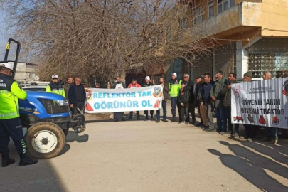 Gaziantep'te Jandarmadan Traktör Sürücülerine Eğitim