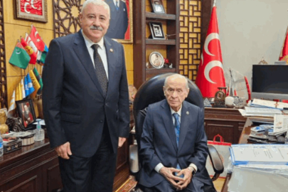 Sermet Atay’dan Devlet Bahçeli’yi Makamında Ziyaret!