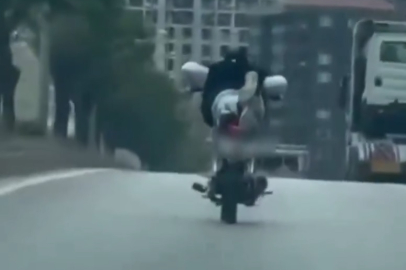 Motosikletle akrobatik hareketler yaptı, cezası kaçınılmaz oldu