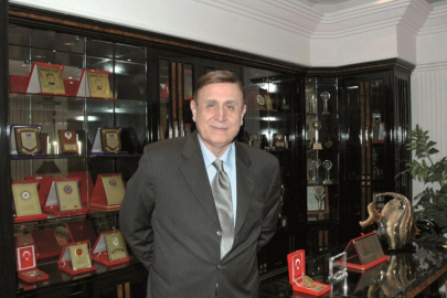 Gaziantep’in Duayen Sanayicisi M. Naci Topçuoğlu 17. Yılında Anılıyor