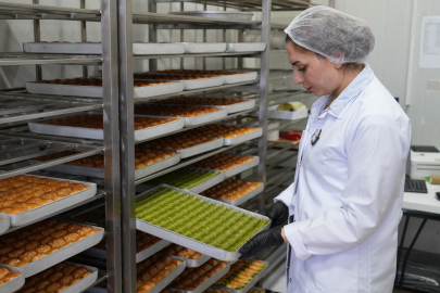 Gaziantep'te Baklavacıların Bayram Mesaisi