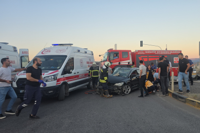 Gaziantep’te tır ile otomobil çarpıştı: Nişanlı çift yaralandı