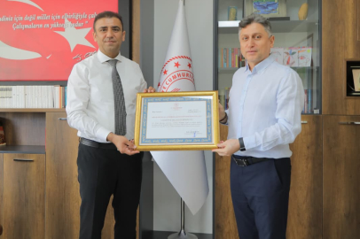 Gaziantep İl Milli Eğitim Müdürlüğü’ne “Beslenme Dostu ve Fiziksel Aktiviteyi Destekleyen İş Yeri” Belgesi