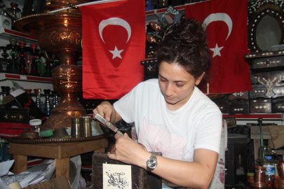  Erkek işi diyenlere inat bakır işleme ustası oldular