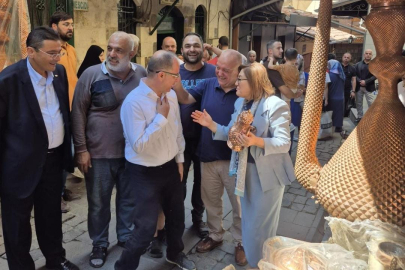 Bakırcılar Çarşısı’nda Sıcak Dokunuşlar! Fatma Şahin, Bakırcılar Çarşısını gezdi