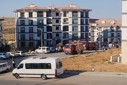 Gaziantep'te 5 katlı binada çıkan yangın korkuttu