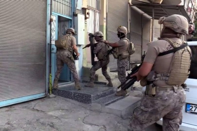Gaziantep'te aranan şahıslara şafak operasyonu: 10 gözaltı