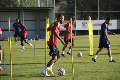 Melih Kabasakal: "Kocaelispor maçını da kazanıp Trabzon'a 3'te 3 ile gitmek istiyoruz"
