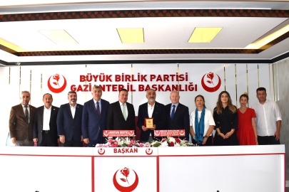 Ankara Gaziantepliler Derneği'nden BBP Gaziantep İl Başkanı MKYK üyesi Orhan Kızılaslan'a Anlamlı Ziyaret