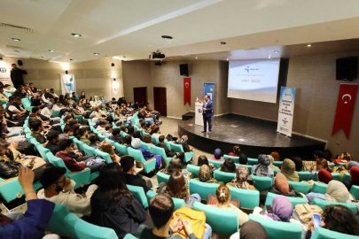 İŞKUR GENÇLİK PROGRAMI YENİ DÖNEMDE BÜYÜYEREK BAŞLIYOR