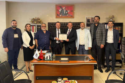 Tüccarlar Kulübü’nden Gaziantep 1. Noteri Süleyman Uğur Tankaya’ya Anlamlı Ziyaret