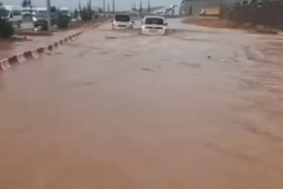 Gaziantep’te şiddetli sağanak hayatı olumsuz etkiledi