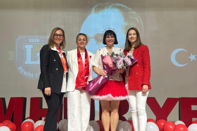 Eğitimci, yazar, müzik ve sanat okulu kurucusu Dilek Hediye, öğretmen eğitim atölyeleri, çocuk kitabının imza günleri ve çocuk şarkıları konseri için Gaziantep’e geldi.