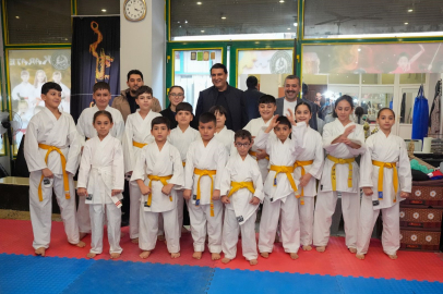 Yılmaz’dan Karşıyaka’ya kütüphane müjdesi