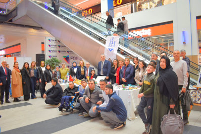 Gaziantep’te Dünya Engelliler Günü’nde Anlamlı Etkinlik: “Sesimizle Engelleri Aşıyoruz”