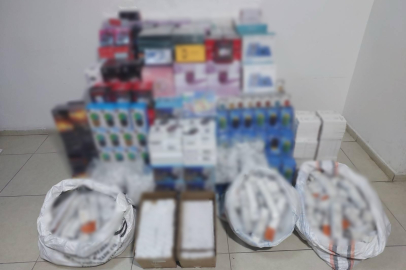 Gaziantep'te 1,3 milyon TL'lik kaçak elektronik eşya ele geçirildi: 1 gözaltı