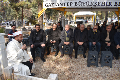Gaziantep’in Tanınmış İş İnsanı Macit Eser Mezarı Başında Anıldı