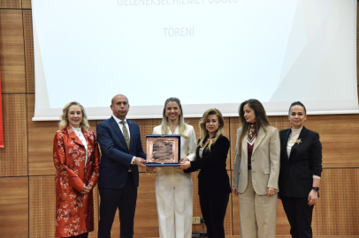 GAZİANTEP KULÜBÜ 2025 GELENEKSEL HİZMET ÖDÜLÜ TÖRENİ GERÇEKLEŞTİRİLDİ