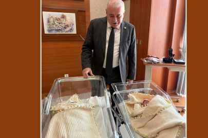 Sermet Atay’ın İkiz Torun Mutluluğu