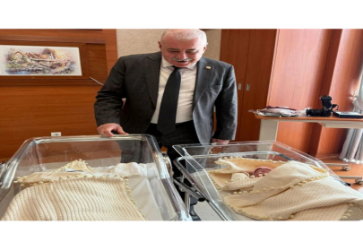 Sermet Atay’ın İkiz Torun Mutluluğu