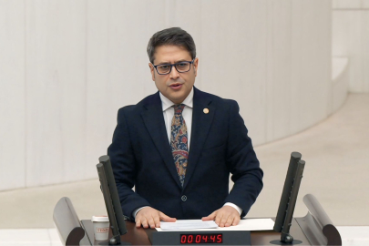 ALİ ŞAHİN: "SDG VE DEAŞ, VARLIKLARINI BİRBİRİNE BORÇLU SİMBİYOTİK İKİ TERÖR ÖRGÜTÜDÜR"