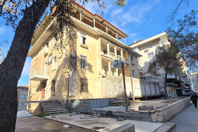 Gaziantep’te Metruk Bina Alarm Veriyor: “Uyuşturucu, Fuhuş, Güvensizlik!”