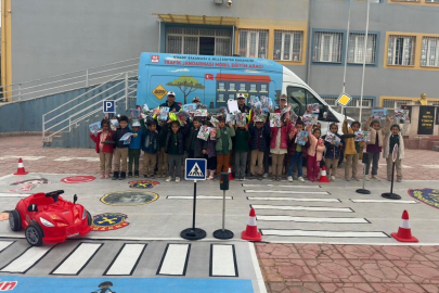 Gaziantep’te Jandarma 126 Öğrenciye Trafik Kurallarını Anlattı