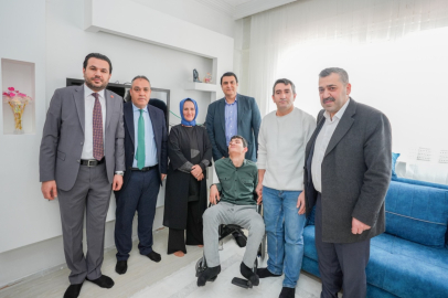 Şehitkamil’den İhtiyaç Sahiplerine Tekerlekli Sandalye Desteği