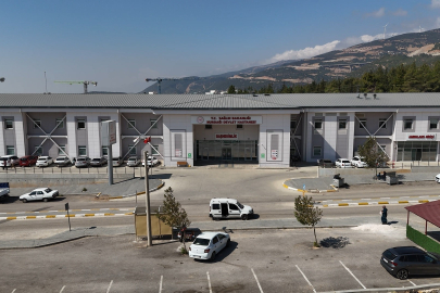 Nurdağı’nda 9 Ayda Tamamlanan Çelik Hastane, 9 Büyüklüğündeki Depreme Dayanıklı