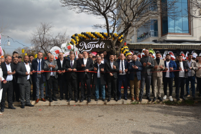 Napoli Lounge Cafe Görkemli Bir Törenle Hizmete Açıldı