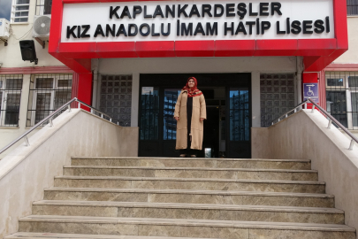 Başörtüsü Gerekçesiyle İhraç Edilen Öğretmen O Günleri Anlattı