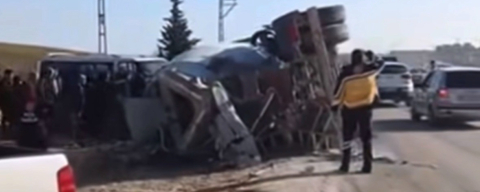 Feci Kazada Beton Mikseri Sürücüsü Hayatını Kaybetti