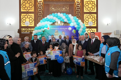 Gaziantep’te 600 Yetim Çocuğun Yüzü Bayram Öncesi Güldü