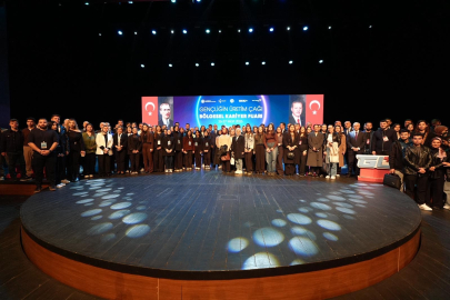 Gaziantep’te Büyük Buluşma: Vedat Işıkhan Kariyer Fuarını Açtı