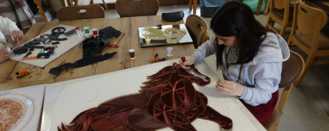 Sanatın İnce Dokunuşu: Çivi ve Tel ile Yaratılan Eserler