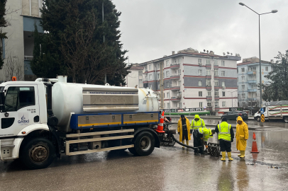 Gaziantep Büyükşehir, Yoğun Yağışa Karşı 900 Personelle Sahada