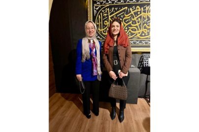 BBP Kadın Kolları İl Başkanı Av. Mervenur Canyurt ve Derya Bakbak Kutsal Emanetler Sergisi’nde Bir Araya Geldi