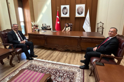 Vali Çeber Koltuğunu Minik Eylül Lina Yıldız’a Devretti