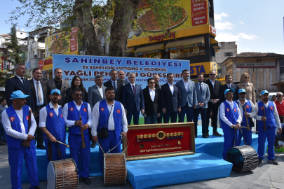 Gaziantep’te Geleneksel Yağlı Güreşler Kortejle Başladı