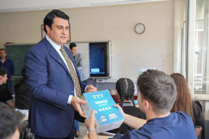 Üniversite Adaylarına Yılmaz’dan Moral Desteği