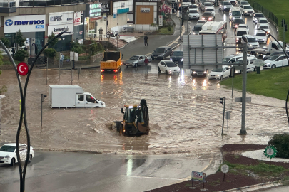 Gaziantep’te Sağanak ve Dolu Hayatı Durdurdu