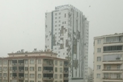 Sağanak ve Fırtına Bossan Hastanesini Vurdu