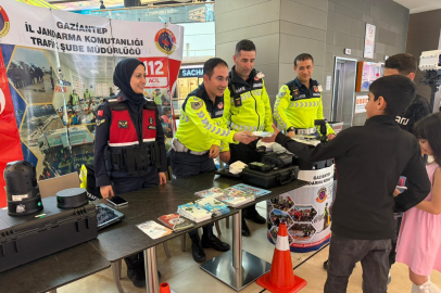 Jandarma Trafik Kuralları Hakkında Bilgilendirme Yaptı