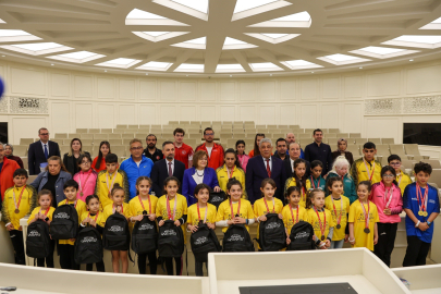 Fatma Şahin Şampiyon Sporcuları Ağırladı